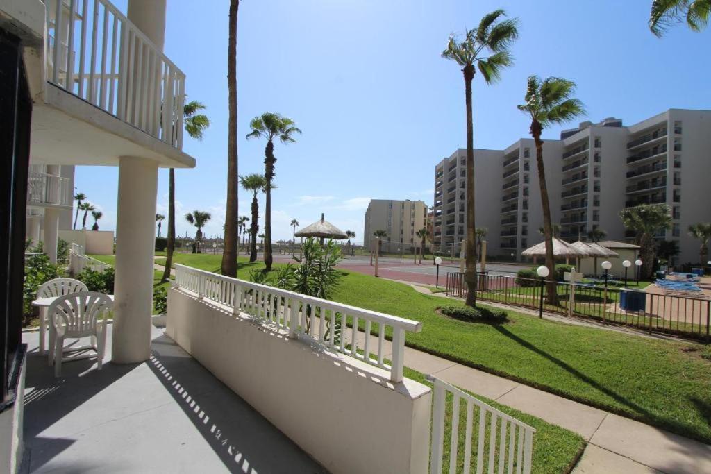 Royale Beach And Tennis Club South Padre Island Exterior foto